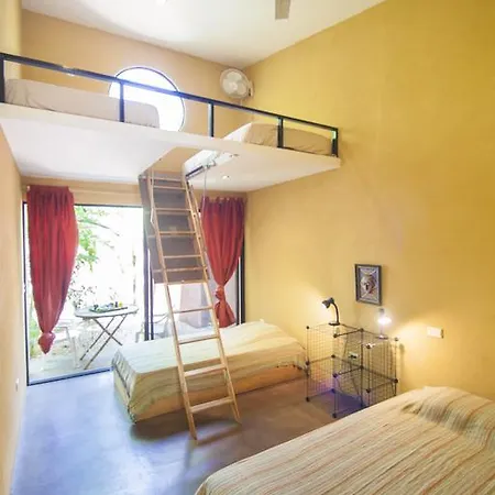 Cabinas Cada Luna Hotel